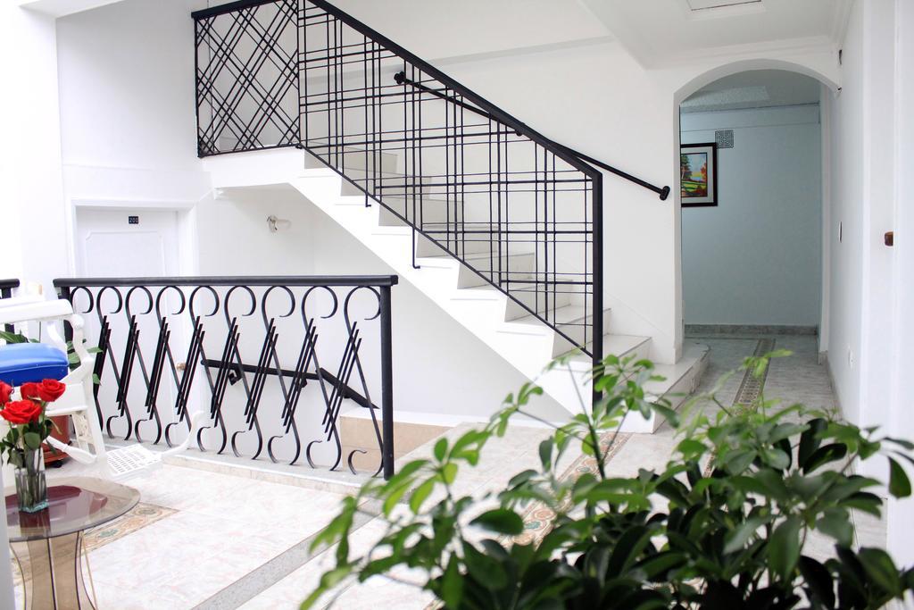 Hotel Ecoinn Богота Екстериор снимка