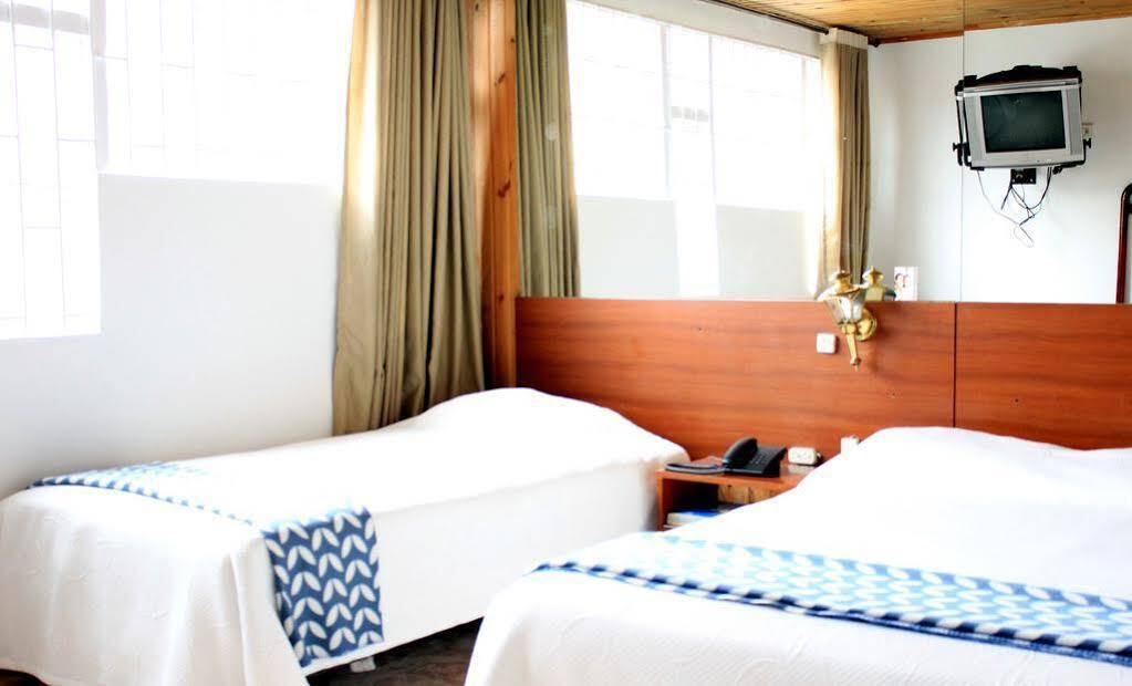 Hotel Ecoinn Богота Екстериор снимка
